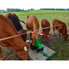 Pompa da pascolo p100 doppia corsa attacco 1